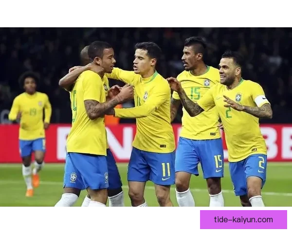 哥伦比亚队战术革新：攻防体系重塑，剑指赛场巅峰